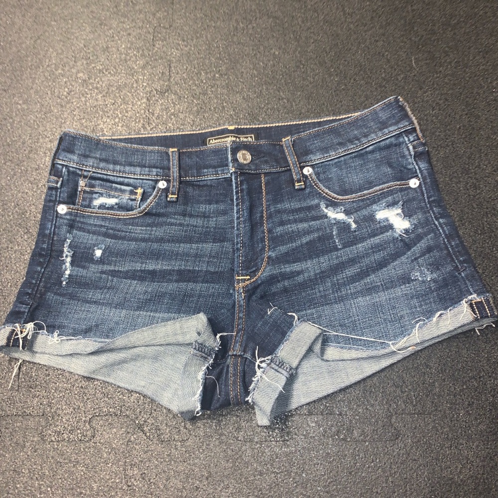 Women’s Abercrombie dark wash denim shorts